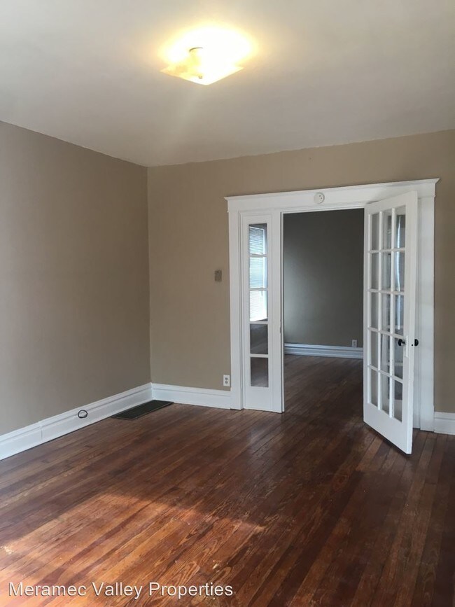 Building Photo - 3343 S Compton Ave