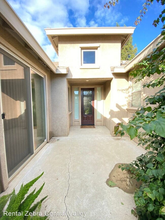 Building Photo - 4 br, 3 bath House - 1945 El Portal Dr