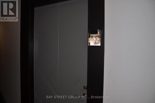 Photo du bâtiment - 1 Old Mill Dr