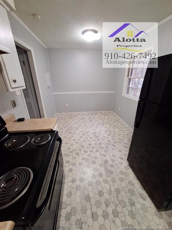 Foto del edificio - 819 Ridge Rd