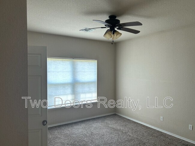 Foto del edificio - 5904 SE 70th St
