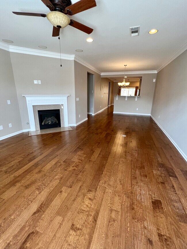 Building Photo - 2206 Traemoor Village Way