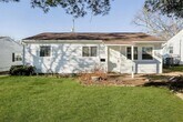 Primary Photo - 2552 St Paul St
