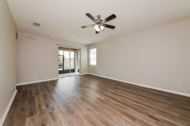 Building Photo - 908 Larwood Pine Dr