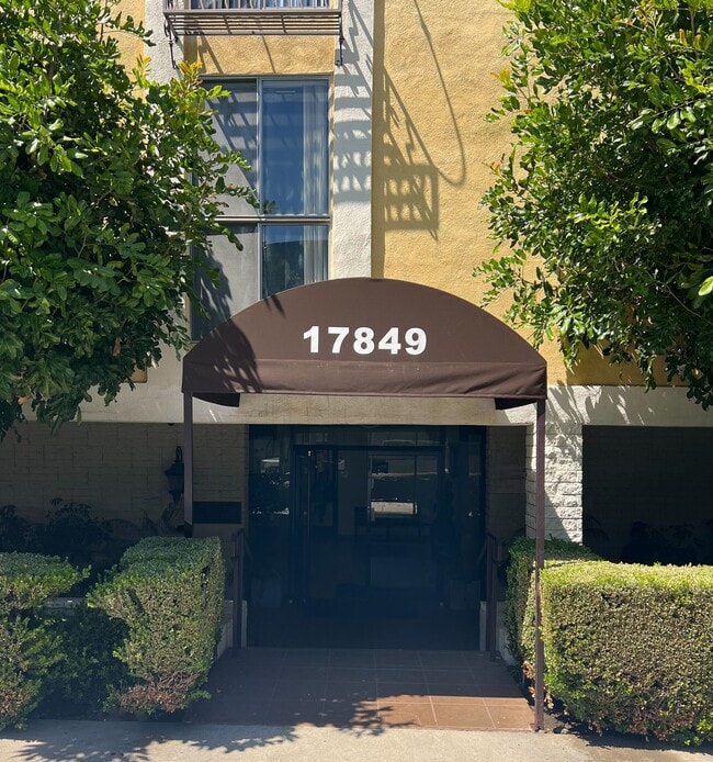 Building Photo - Margate Apartments