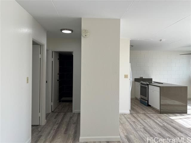 Building Photo - 95-021 Kuahelani Ave