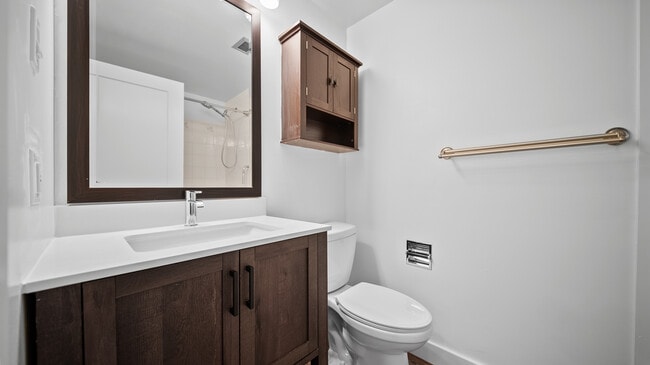 Building Photo - Ellery Manor Apartments