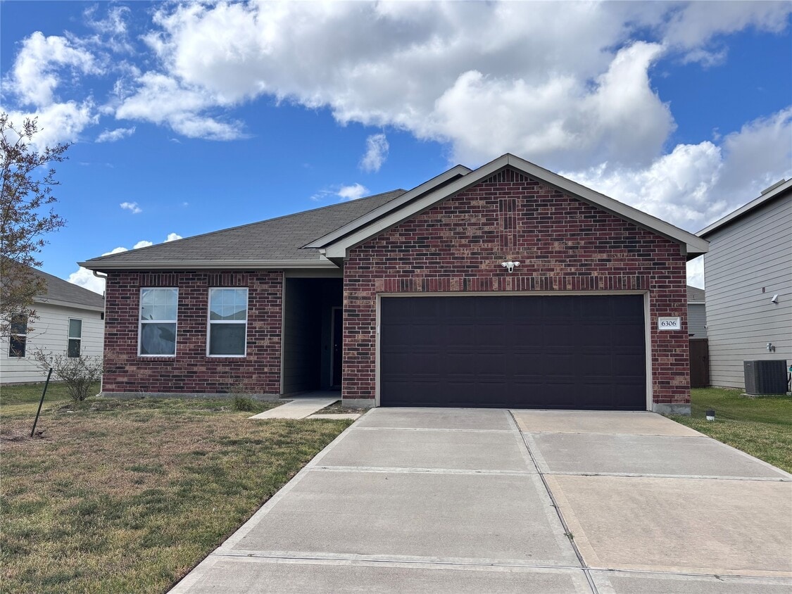 Foto principal - 6306 Highland Trl Dr