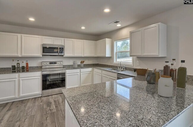 Foto del edificio - 4154 Half Mast Wy