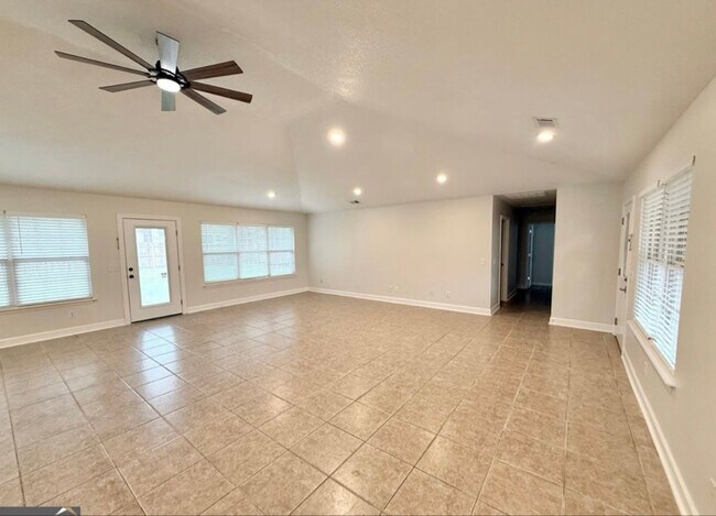 Foto del edificio - 206 Willow Dr