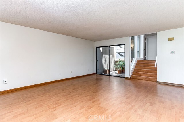 Foto del edificio - 454 Pinehurst Ct