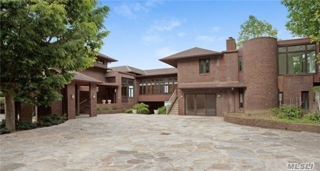 Foto principal - 235 Cleft Rd