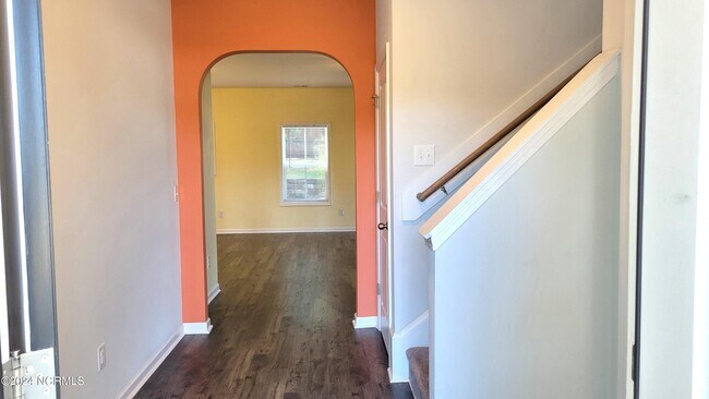 Building Photo - 134 Henley Pl