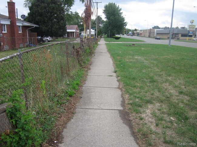 Building Photo - 27294 W Pleasant Ridge Dr