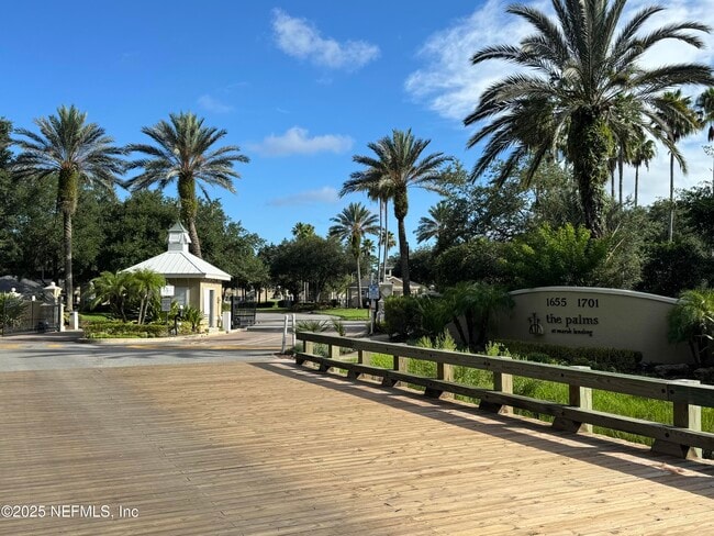 Foto del edificio - 1701 The Greens Way