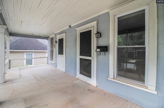 Foto del edificio - 689 Vernon Ave SE