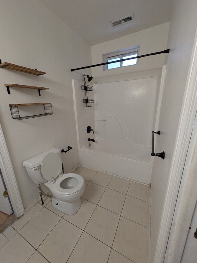 Foto del edificio - 220 Munson St