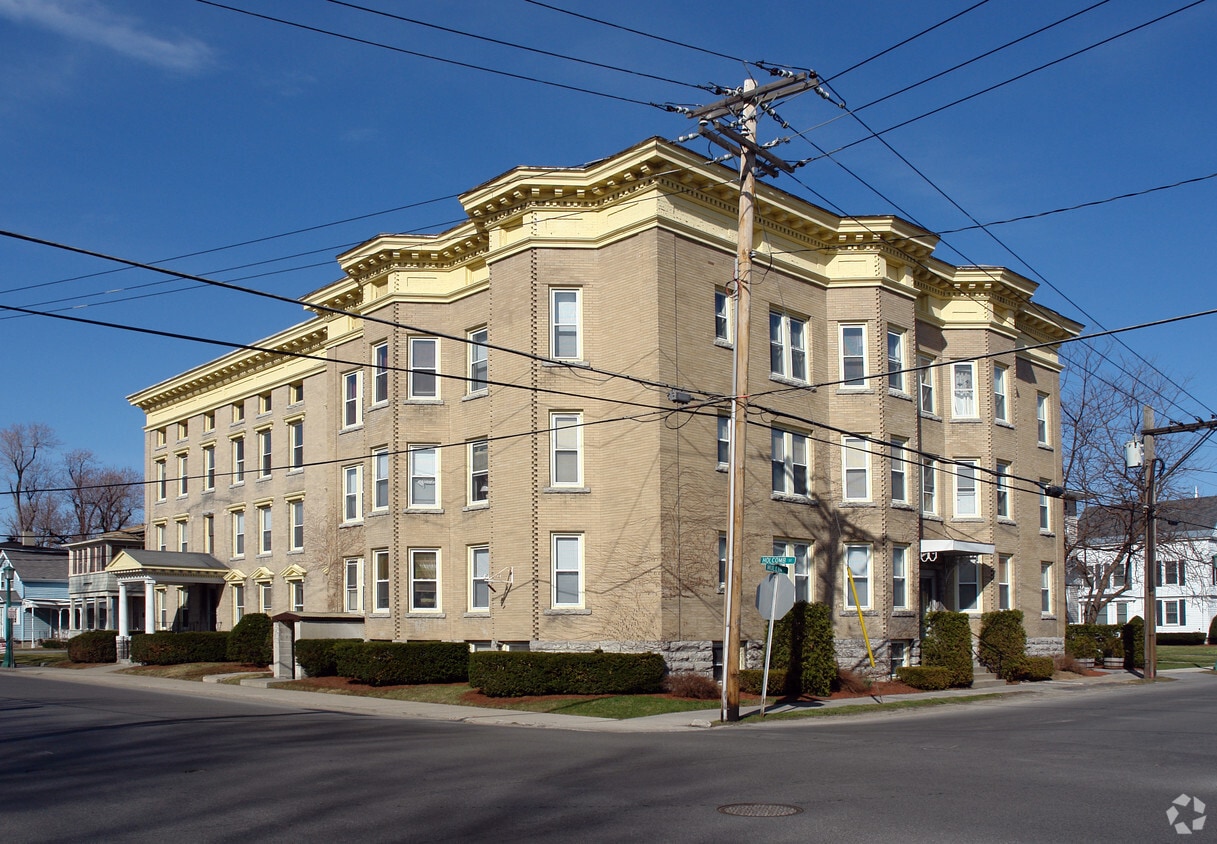 Foto del exterior - 327 Holcomb St