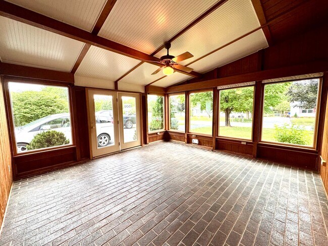 Foto del edificio - House for Rent in Bridgewater