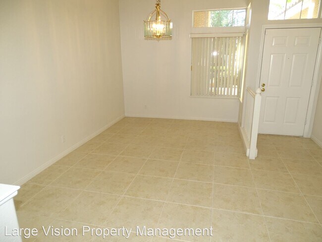 Building Photo - 3 br, 2 bath House - 9320 Evergreen Canyon...