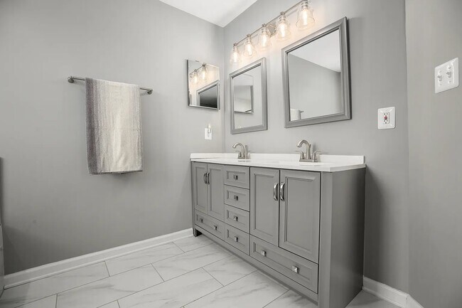 Foto del edificio - 7206 Finch Ln