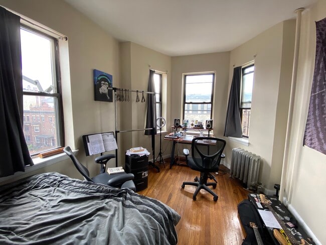 Building Photo - 45 Hemenway St