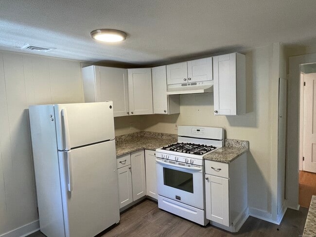 Building Photo - 333 Quinnipiac Ave