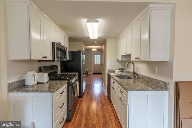 Foto del edificio - 5776 Yellowrose Ct