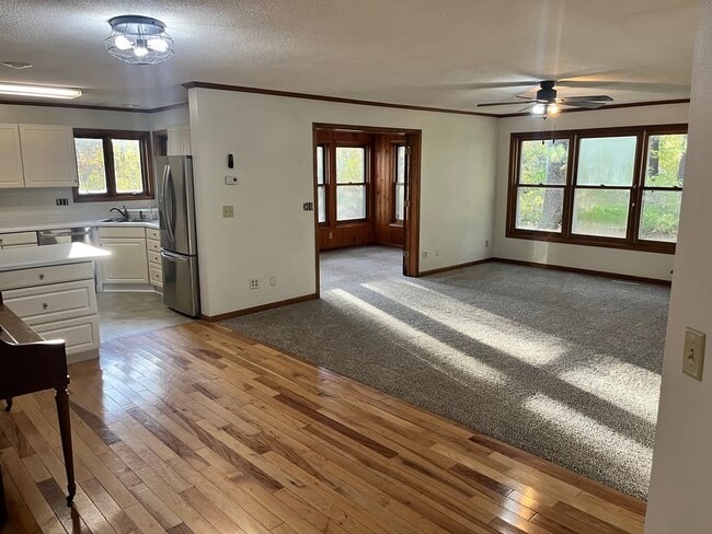 LivingRoom - 2184 13 12 1/2 Ave