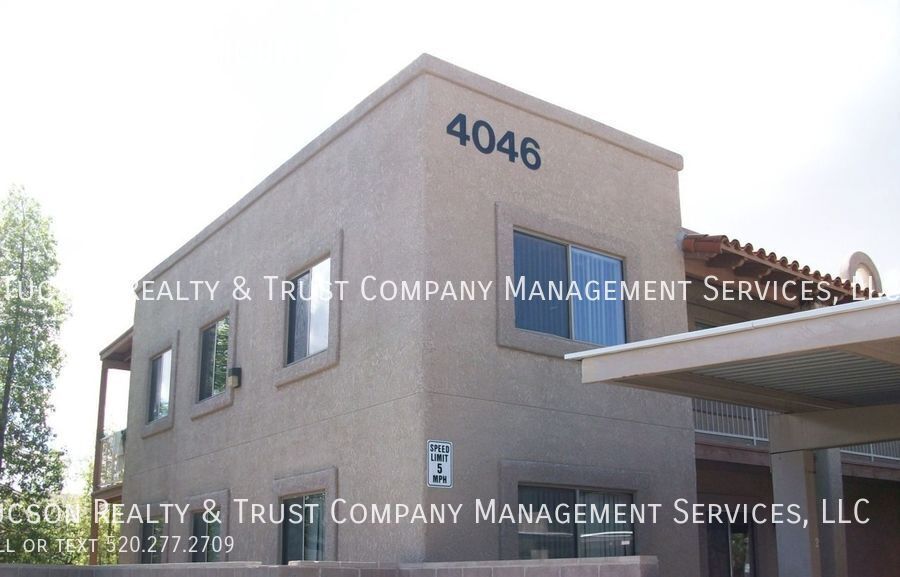 Primary Photo - 4046 E. FAIRMOUNT-#3