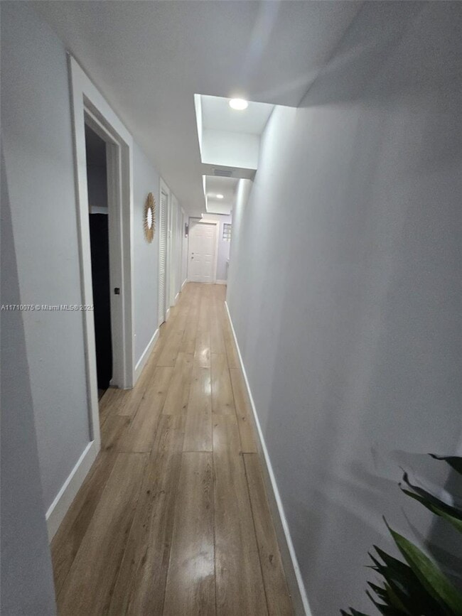 Foto del edificio - 845 NW 3rd St