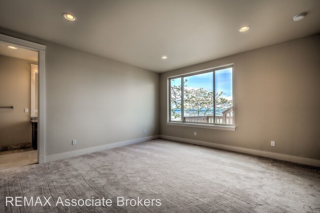 Building Photo - 3 br, 3.5 bath House - 12602 Possession Lane