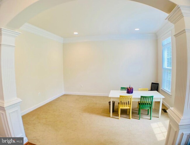 Building Photo - 55 Twin Leaf Dr
