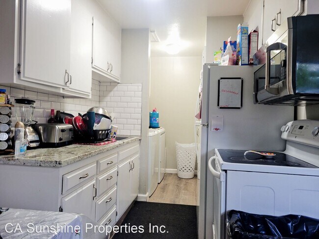 Building Photo - 2 br, 1.5 bath House - 436 Cocoran Ave #2 ...