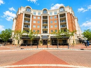 Building Photo - 4620 Piedmont Row Dr