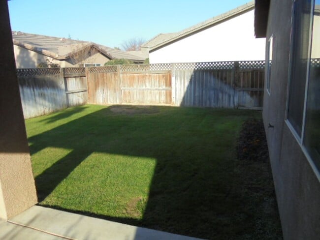 Building Photo - GRAND ISLAND PLACE---SEVEN OAKS !