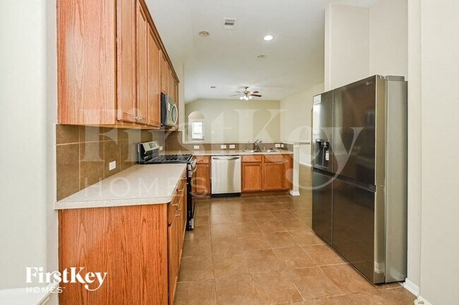 Foto del edificio - 12919 Pecan Shores Dr