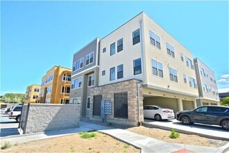 Building Photo - 8373 Iris Lumi Ln