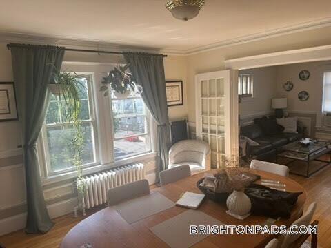 Building Photo - 70 Union St