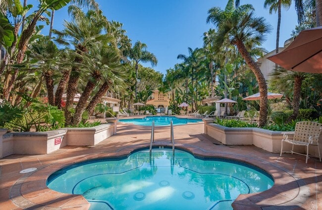 Foto del edificio - Ground-Floor East Beach Condo in El Escorial Villas