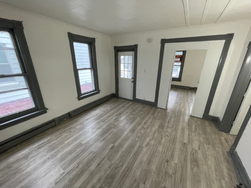 261 Division St Unit 1st fl, Amsterdam, NY 12010 Room for Rent in