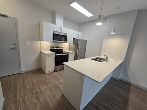 Building Photo - 1125 Pembina Hwy