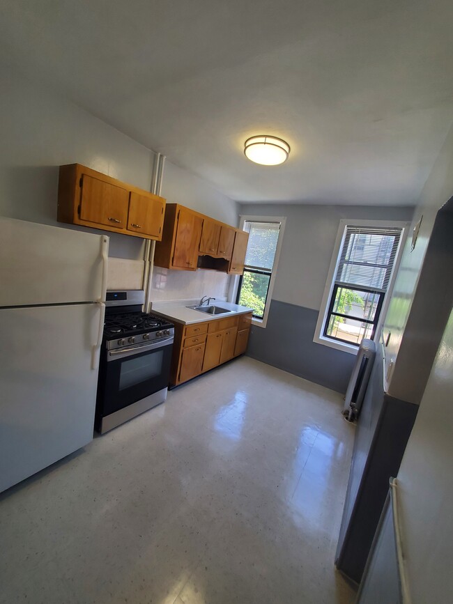 Foto del edificio - 3411 42nd St