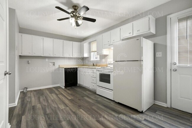Building Photo - 3416 Clingstone Way