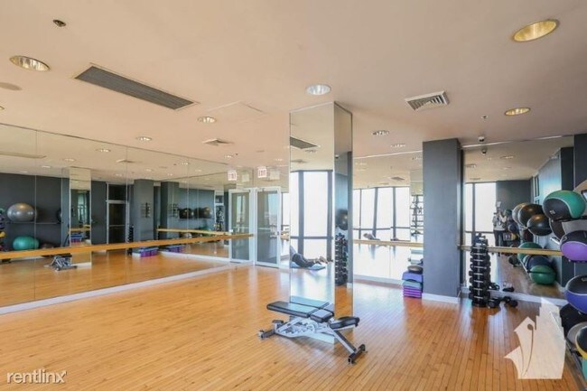 Foto del edificio - 1725 N Clark St