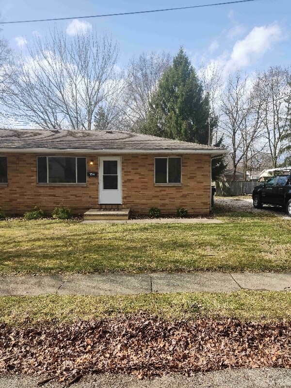 Primary Photo - 1412 Murray Ave
