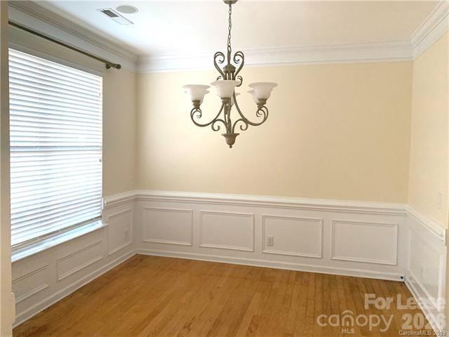 Building Photo - 9110 Scarcliff Ln