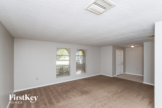 Foto del edificio - 2250 Fallon Blvd NE