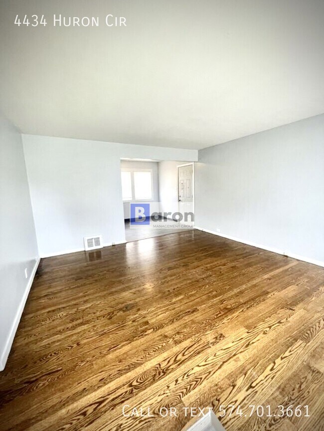 Building Photo - 4434 Huron Cir