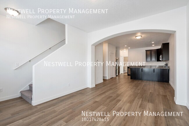 Building Photo - Cute 3-bed Townhome located in Vineyard